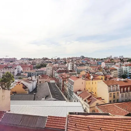 66 With Parking Place Lissabon