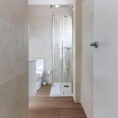 66 With Parking Place *