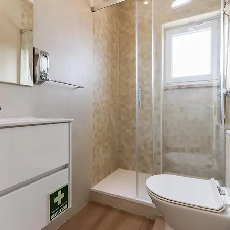 66 With Parking Place Lisboa