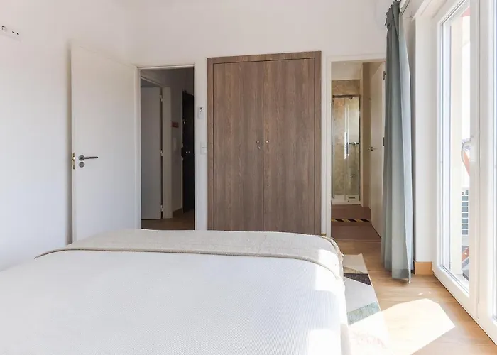 66 With Parking Place Lisboa